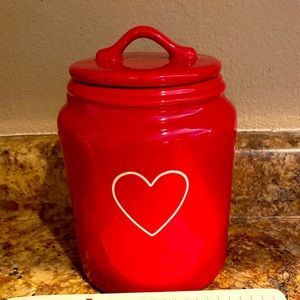 Rae Dunn medium heart canister